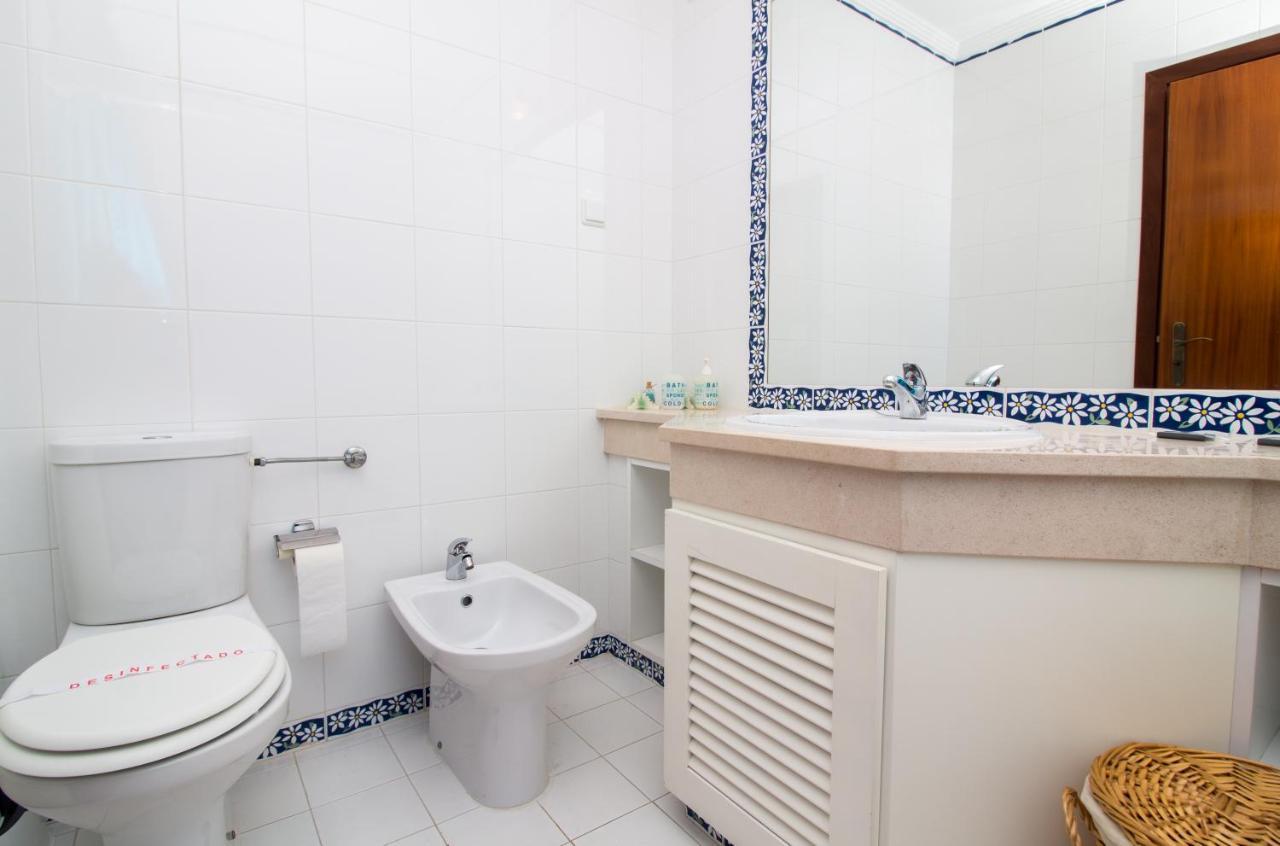 Family Apartment - Pool And Garden & Playground & Beach & Albufeira Luaran gambar