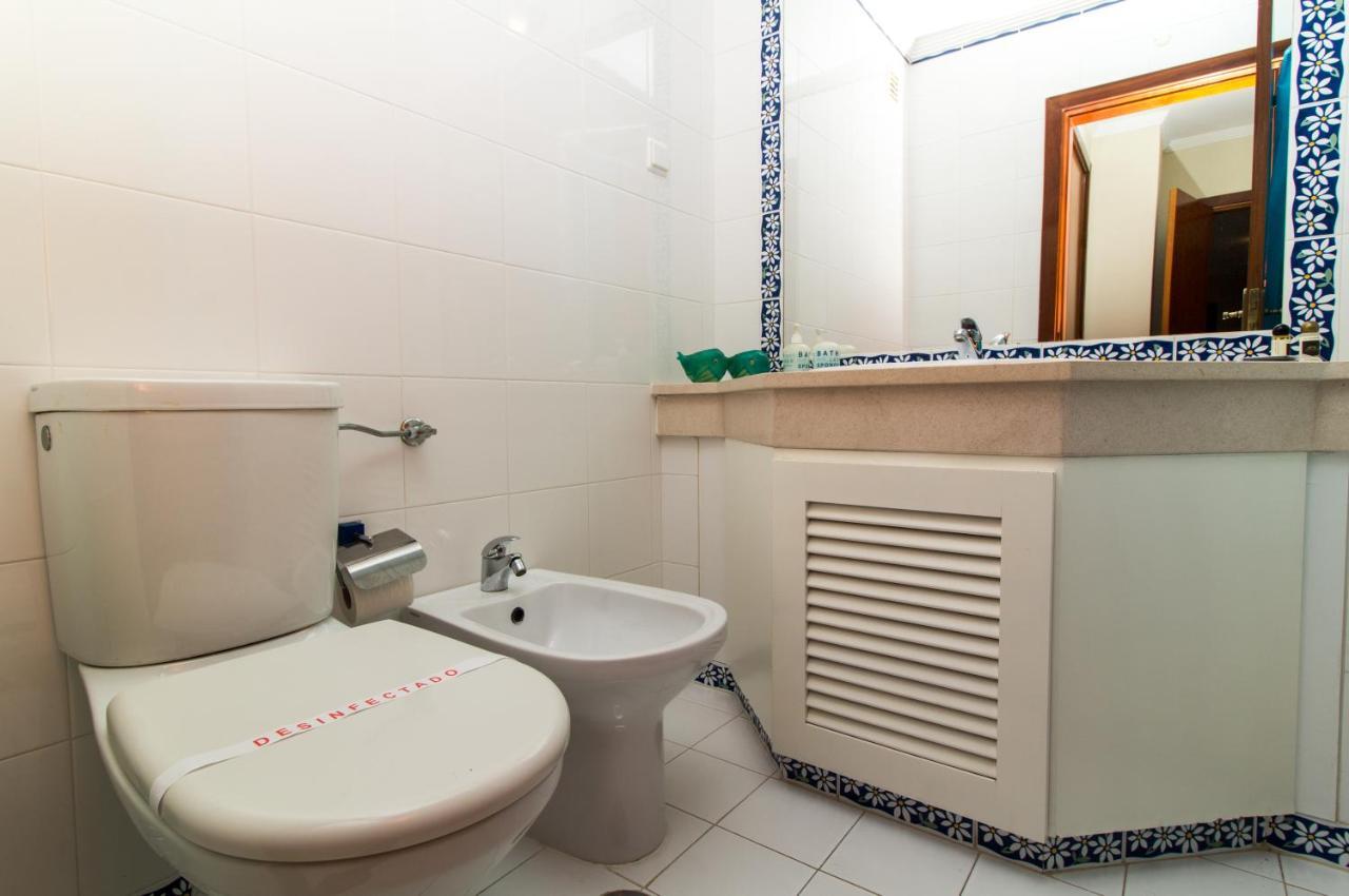 Family Apartment - Pool And Garden & Playground & Beach & Albufeira Luaran gambar