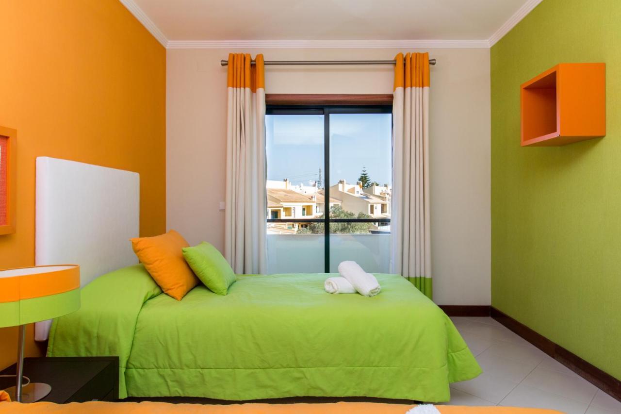 Family Apartment - Pool And Garden & Playground & Beach & Albufeira Luaran gambar