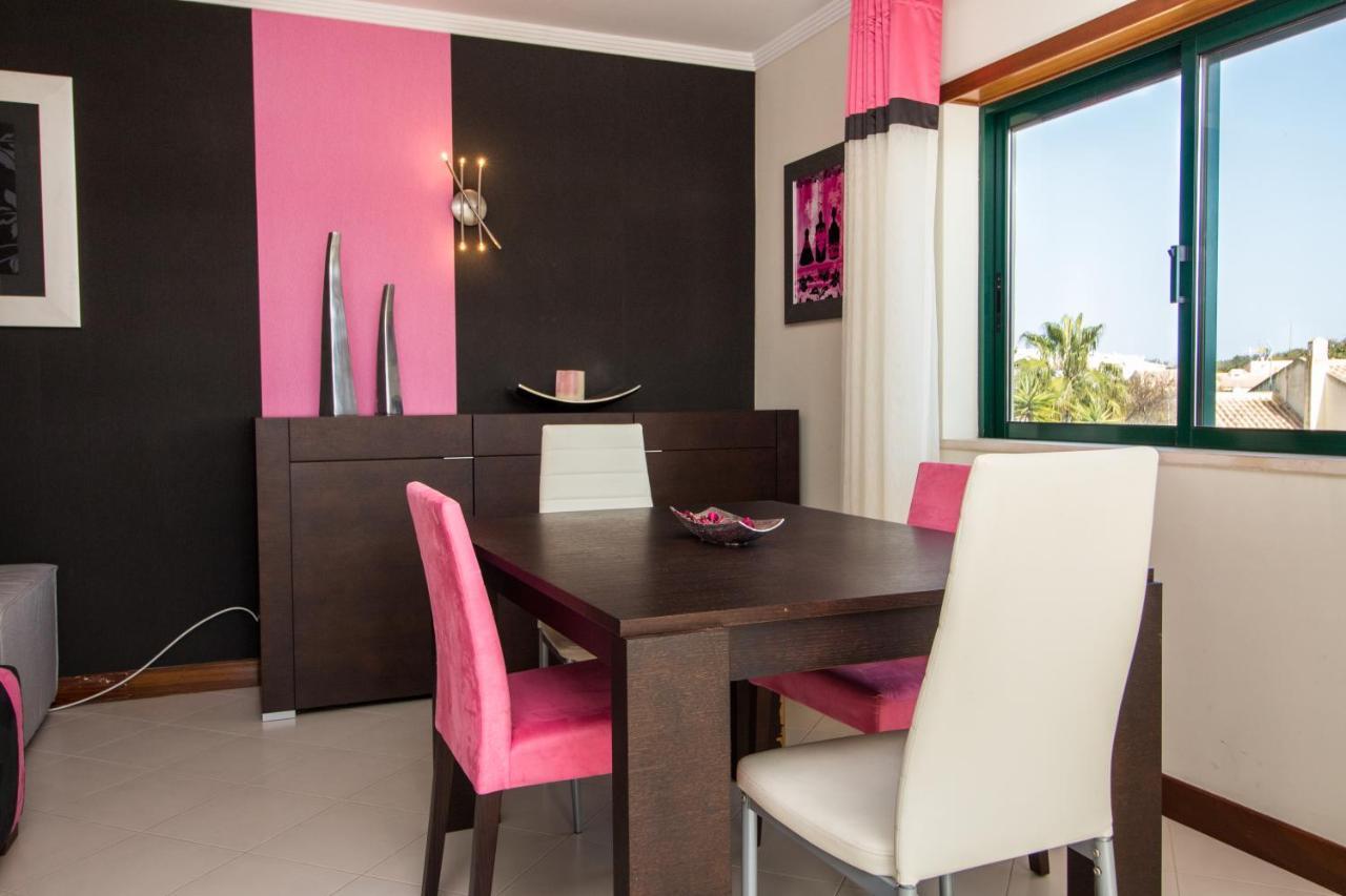 Family Apartment - Pool And Garden & Playground & Beach & Albufeira Luaran gambar