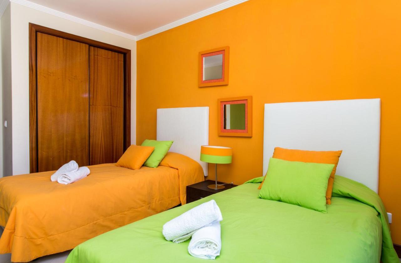 Family Apartment - Pool And Garden & Playground & Beach & Albufeira Luaran gambar