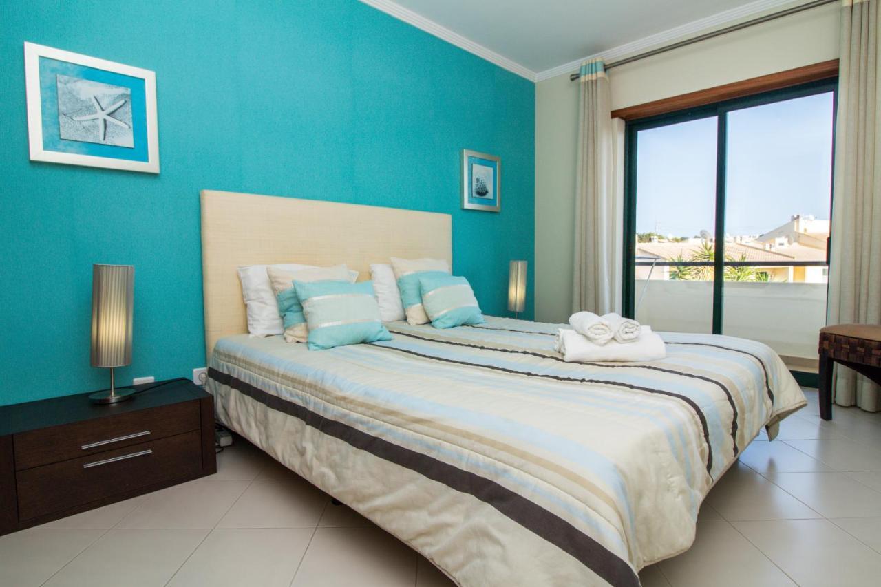 Family Apartment - Pool And Garden & Playground & Beach & Albufeira Luaran gambar
