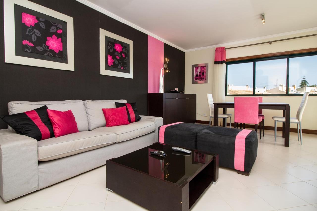 Family Apartment - Pool And Garden & Playground & Beach & Albufeira Luaran gambar