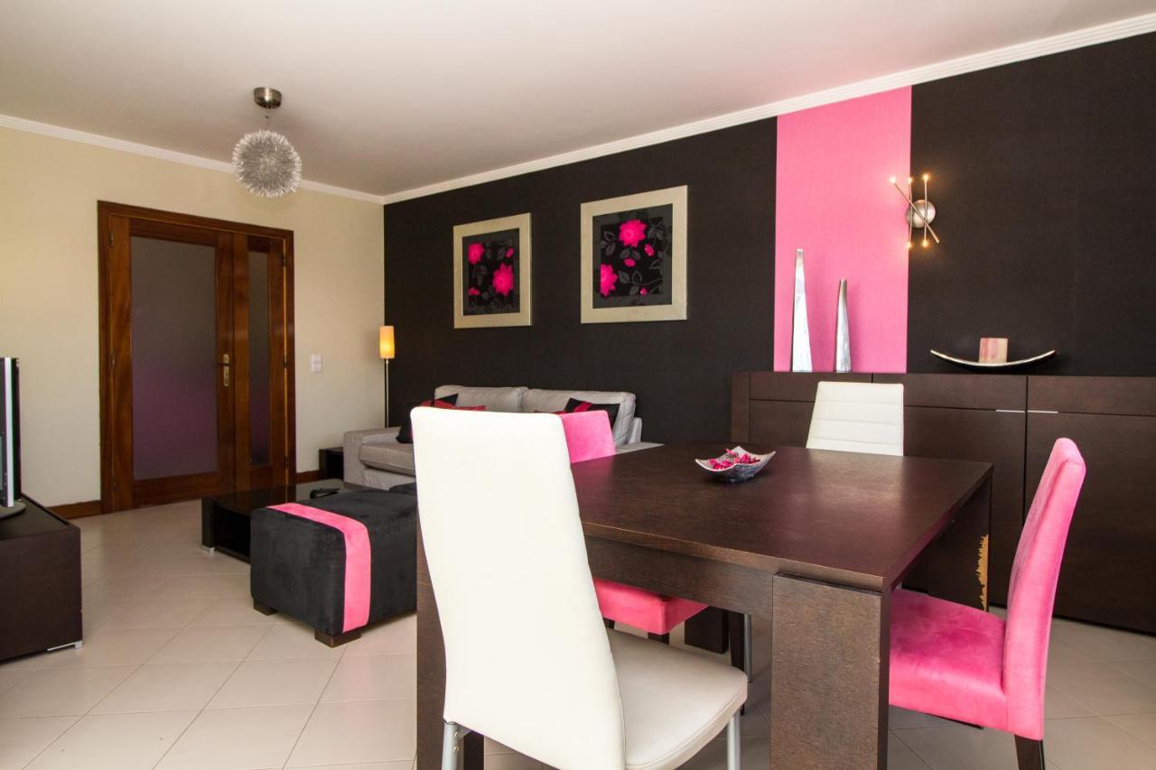 Family Apartment - Pool And Garden & Playground & Beach & Albufeira Luaran gambar