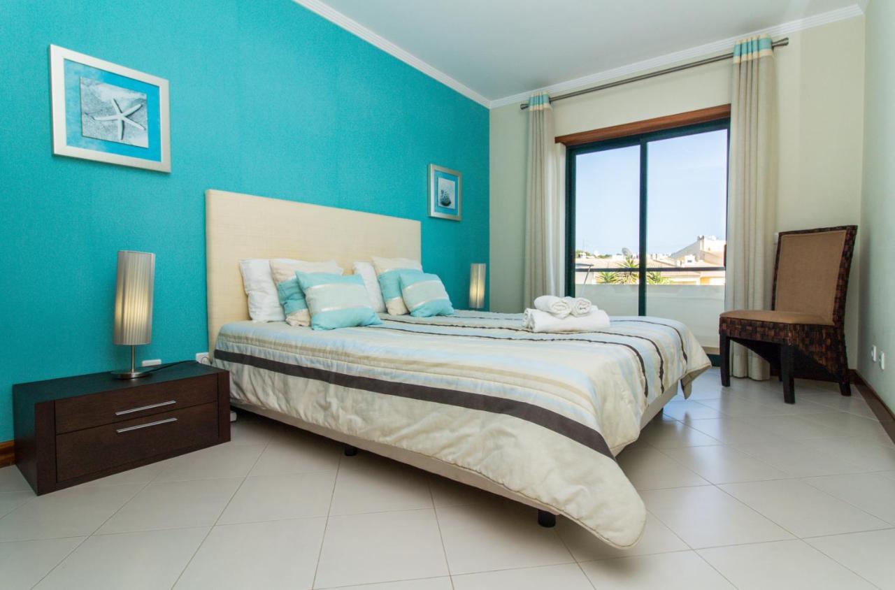 Family Apartment - Pool And Garden & Playground & Beach & Albufeira Luaran gambar