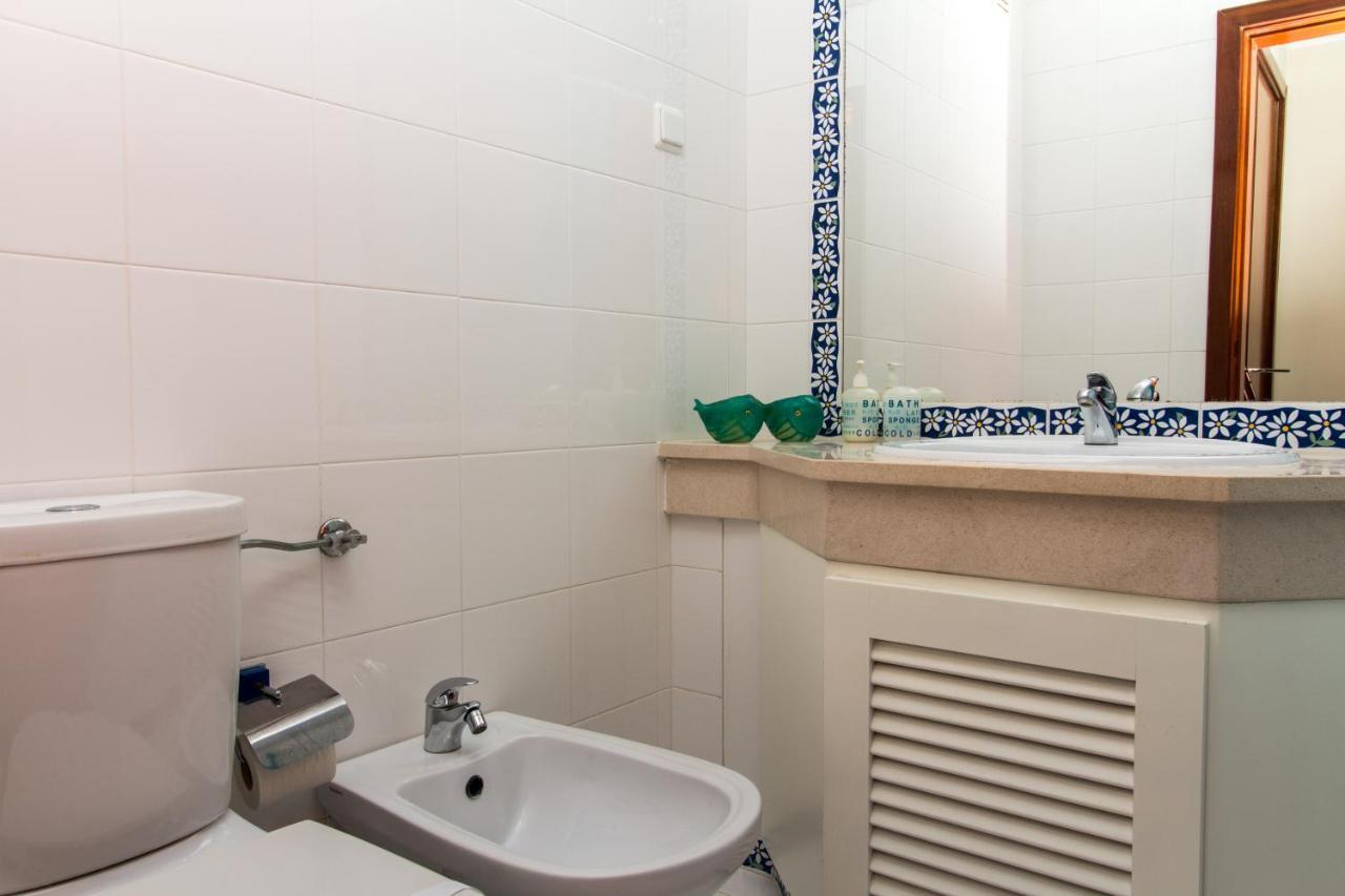 Family Apartment - Pool And Garden & Playground & Beach & Albufeira Luaran gambar
